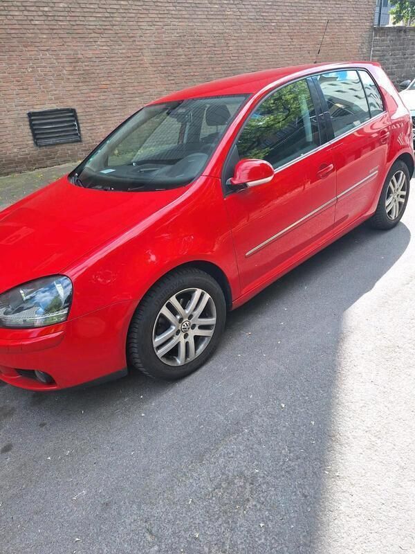 Rot Gebraucht 2008 VW Golf V Kleinwagen | 2.400 € (Guter Preis) - Bild 1/4