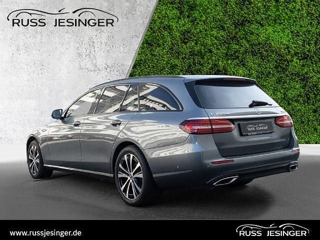 Gebraucht Mercedes E300 Avantgarde 306 PS (225 kW) 2021 Grau Limousine