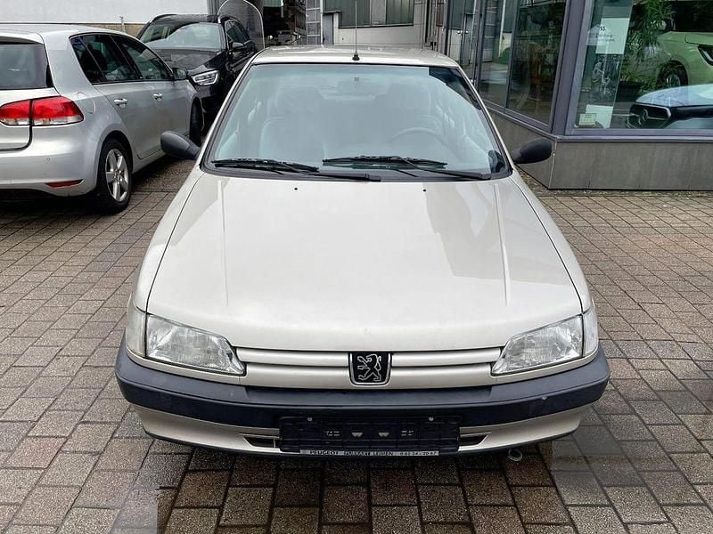 Gebraucht Peugeot 306 101 PS (74 kW) 1996 Gold Limousine