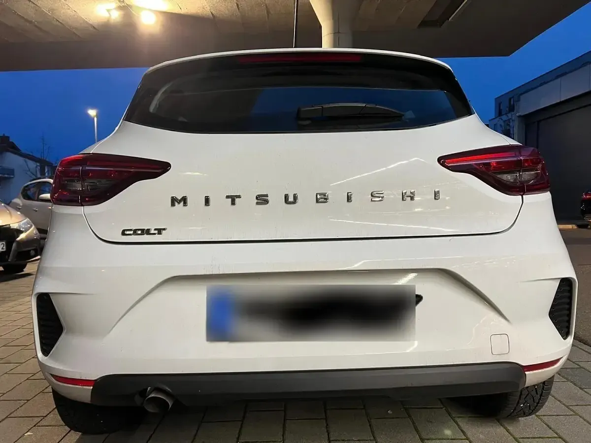 Gebraucht Mitsubishi Colt 67 PS (49 kW) 2024 Weiß Kleinwagen