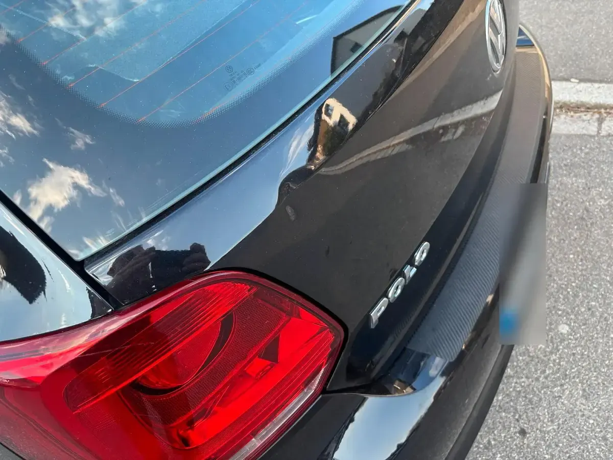 Gebraucht VW Polo R 70 PS (51 kW) 2011 Schwarz Kleinwagen