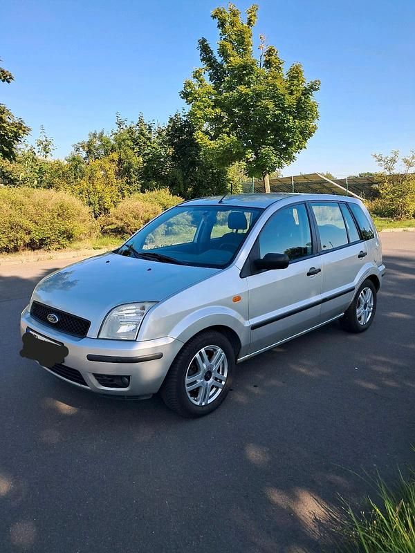 Silber Gebraucht 2002 Ford Fusion Kleinwagen | 1.500 € - Bild 1/4