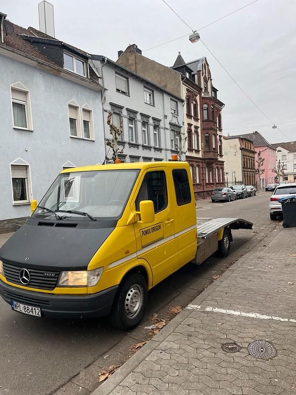 Gelb Gebraucht 1997 Mercedes Sprinter Van | 5.800 € - Bild 1/4