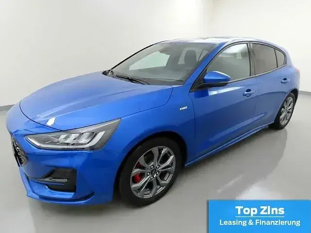 Gebraucht Ford Focus ST-Line X 155 PS (114 kW) 2023 Dynamicblau metallic Limousine