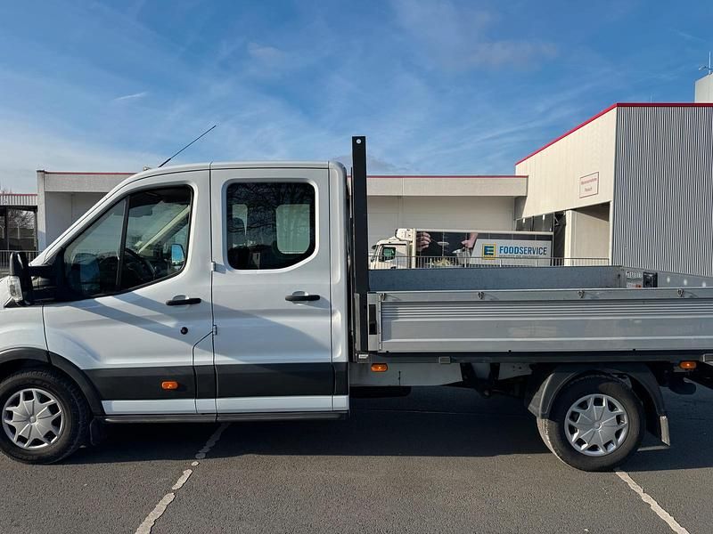 Gebraucht Ford Transit 131 PS (96 kW) 2019 Weiß Van / Kleinbus