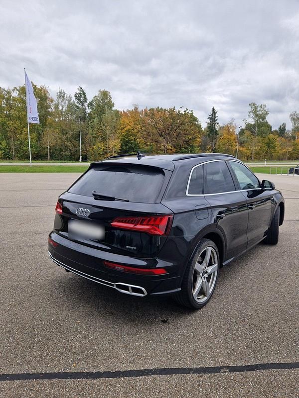Gebraucht Audi Q5 Ambiente 367 PS (269 kW) 2020 Schwarz SUV
