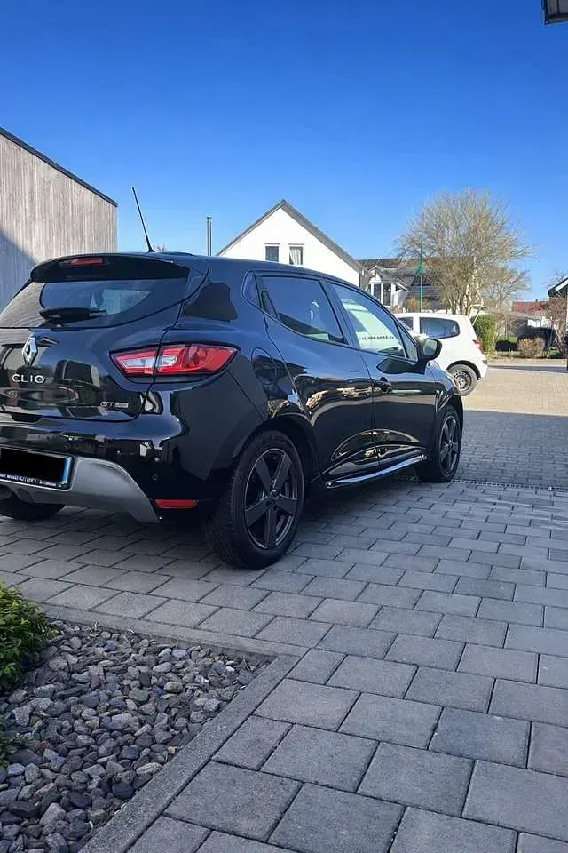 Gebraucht Renault Clio IV LIMITED 118 PS (86 kW) 2017 Limousine