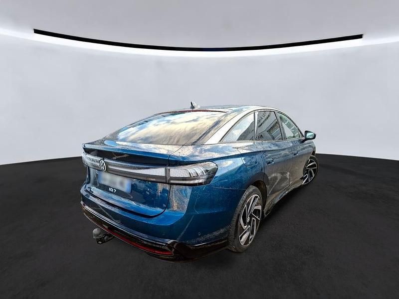 Gebraucht VW ID.7 Pro 210 kW (286 PS) 2023 Aquamarinblau Kleinwagen