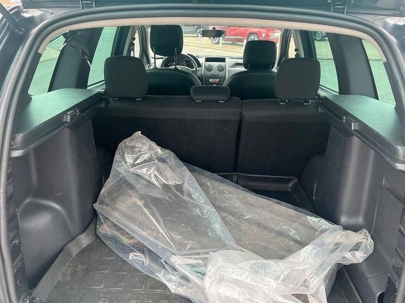 Gebraucht Dacia Duster Lauréate 109 PS (80 kW) 2016 Grau SUV