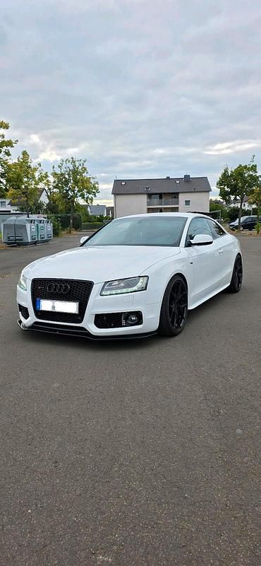 Weiß Gebraucht 2011 Audi A5 S-Line Coupé | 10.000 € (Fairer Preis) - Bild 1/4