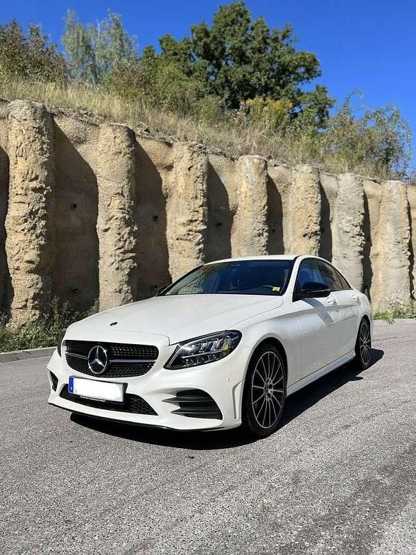 Gebraucht Mercedes C300 258 PS (189 kW) 2021 Weiß Limousine