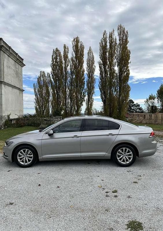 Gebraucht VW Passat Comfortline 150 PS (110 kW) 2015 Limousine