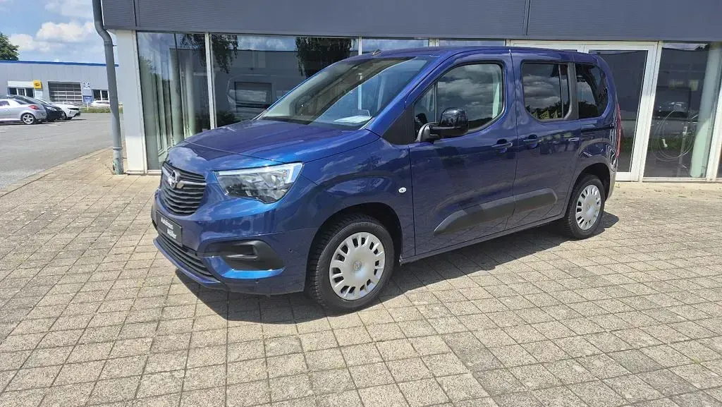 Gebraucht Opel Combo Life Elegance 131 PS (96 kW) 2022 Blau Van / Kleinbus