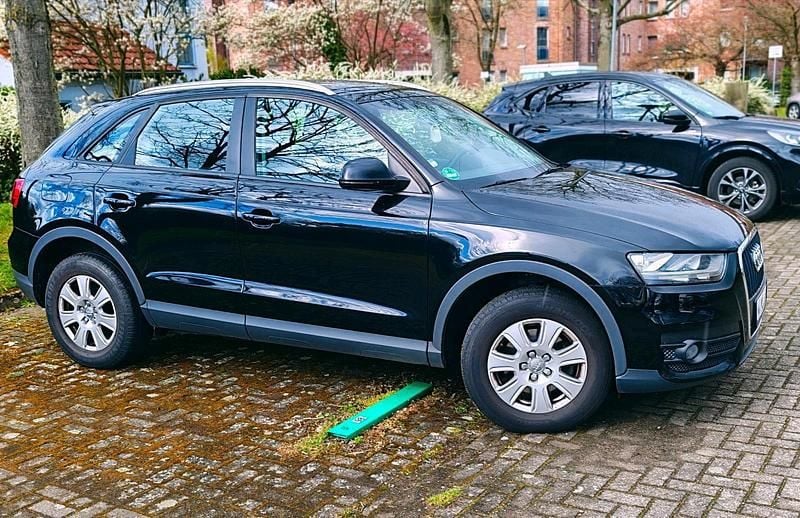 Second-hand Audi Q3 150 CP (110 kW) 2014 Negru SUV