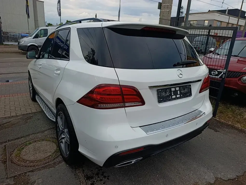 Gebraucht Mercedes GLE350 AMG line 258 PS (189 kW) 2015 Weiß SUV