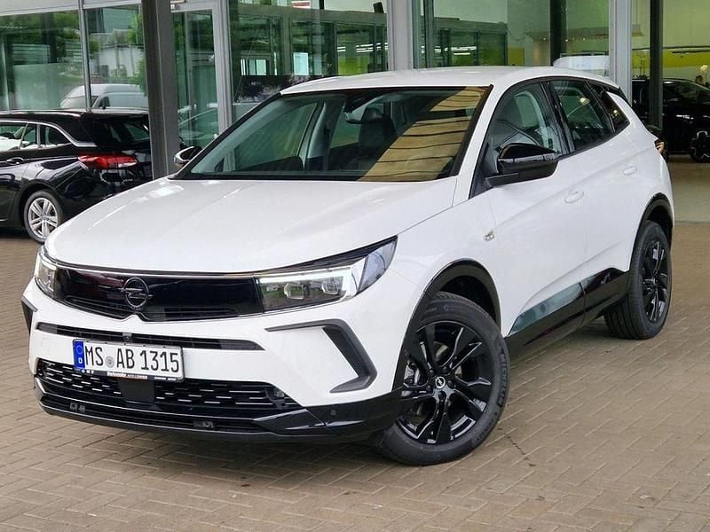Gebraucht Opel Grandland X 136 PS (100 kW) 2024 Jade weiß SUV