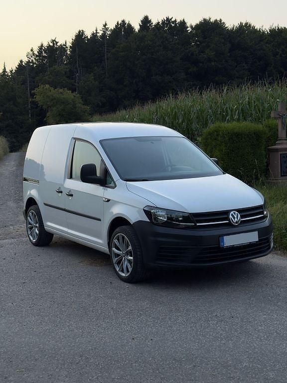 Weiß Gebraucht 2018 VW Caddy Van / Kleinbus | 8.999 € (Superpreis) - Bild 1/4