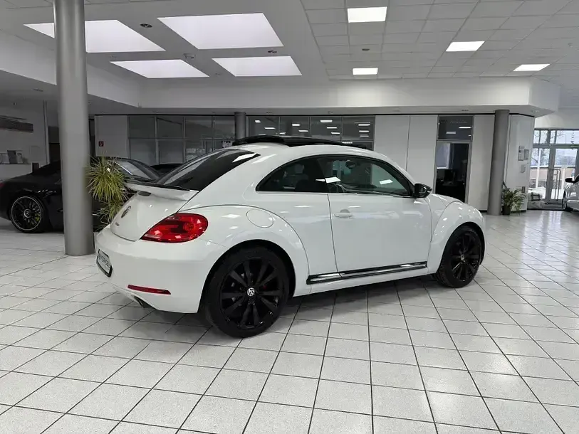 Gebraucht VW Beetle Sportline 211 PS (155 kW) 2014 Weiß Kleinwagen