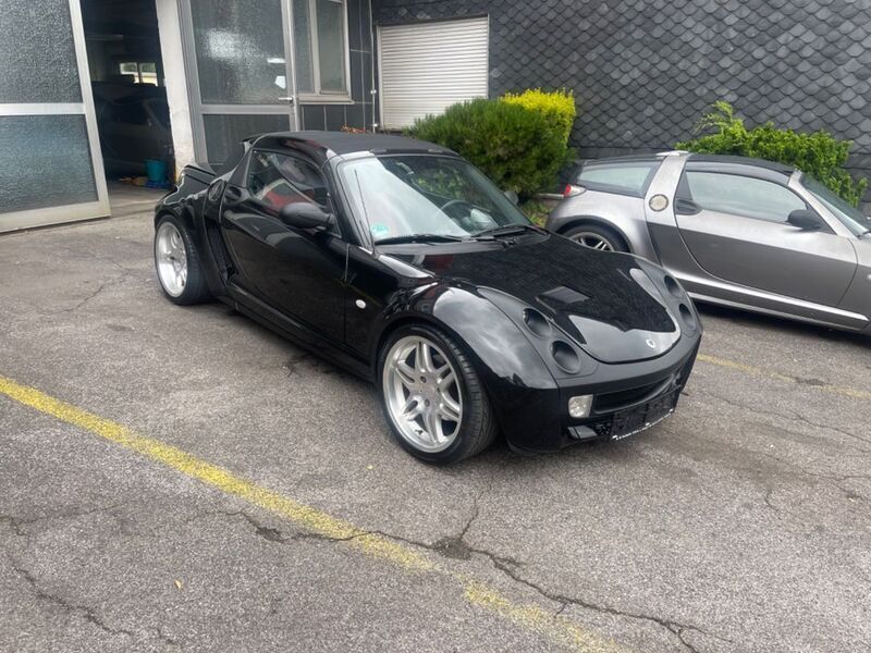 Schwarz Gebraucht 2003 Smart Roadster Brabus Cabrio | 9.999 € (Etwas zu teuer) - Bild 1/4