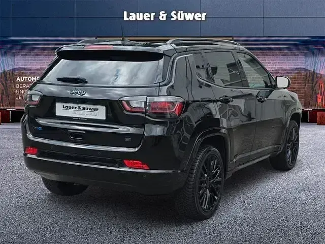Gebraucht Jeep Compass 241 PS (177 kW) 2022 Schwarz SUV