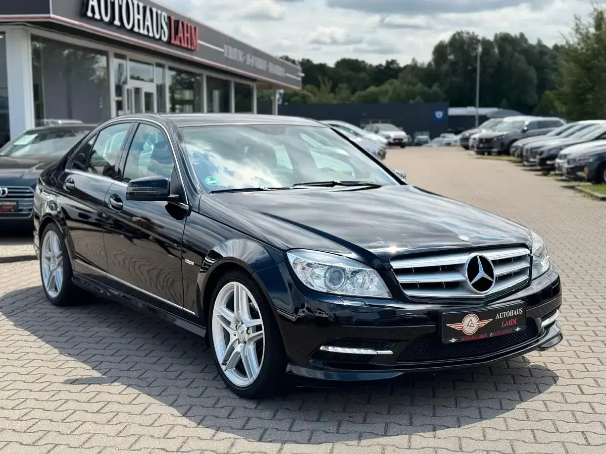 Gebraucht Mercedes C250 AMG line 204 PS (150 kW) 2010 Schwarz Limousine
