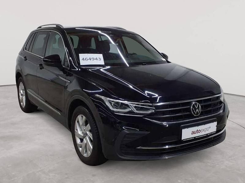 Deep black perleffekt Gebraucht 2021 VW Tiguan Life SUV | 21.990 € (Guter Preis) - Bild 1/4
