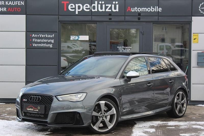 Gebraucht Audi RS3 Sport 367 PS (269 kW) 2016 Grau Limousine