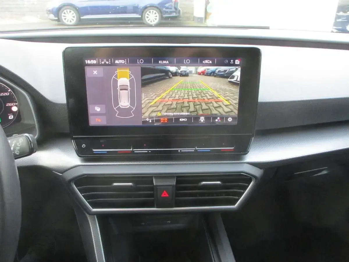 Gebraucht Seat Leon 116 PS (85 kW) 2022 Silber Kombi