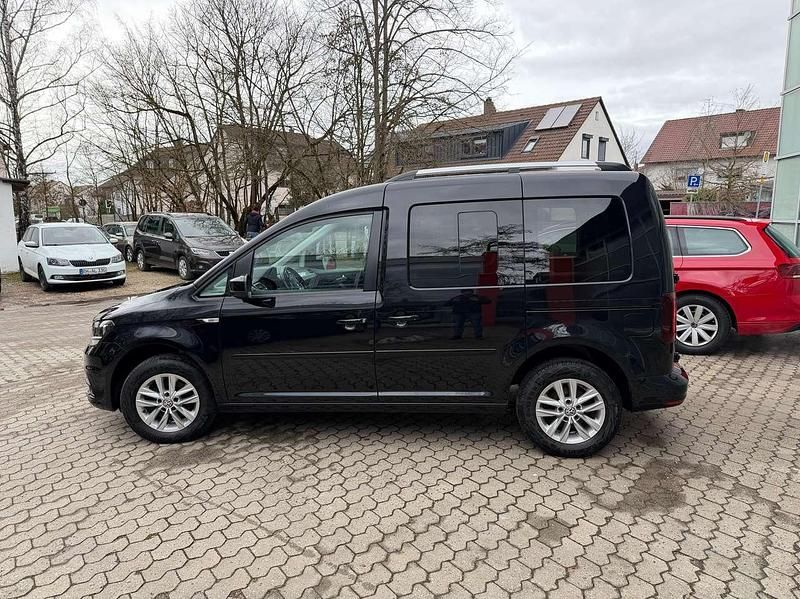 Gebraucht VW Caddy 102 PS (75 kW) 2019 Deep black perleffekt Van / Kleinbus