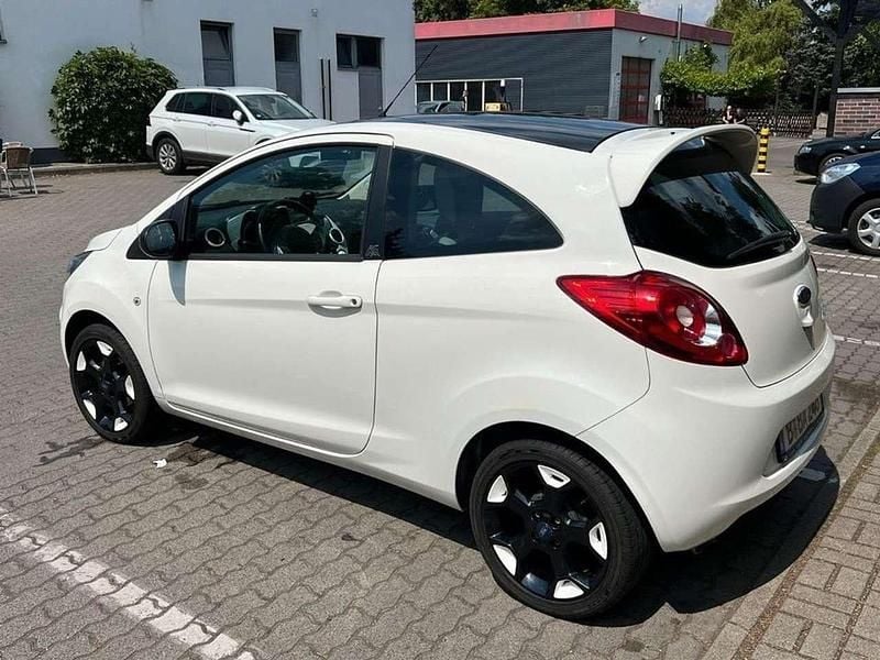 Gebraucht Ford Ka Titanium 69 PS (50 kW) 2015 Kleinwagen
