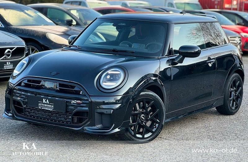 Gebraucht Mini John Cooper Works 156 PS (114 kW) 2025 Schwarz Kleinwagen