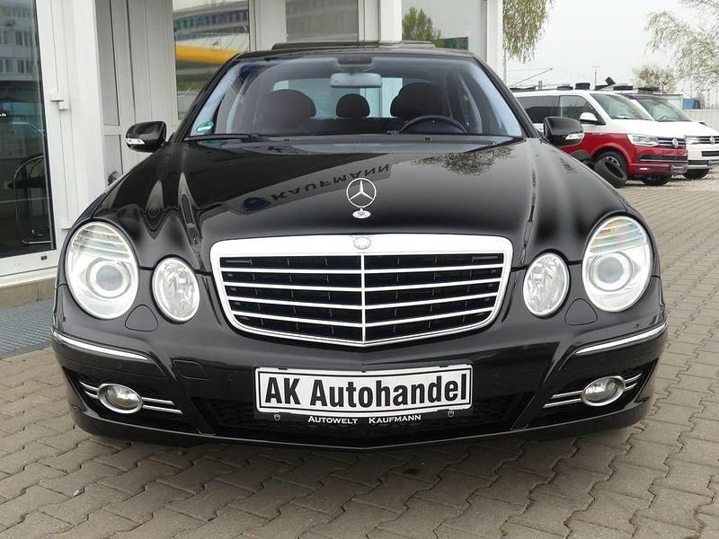Usata Mercedes E280 190 CV (139 kW) 2008 Nero Berlina