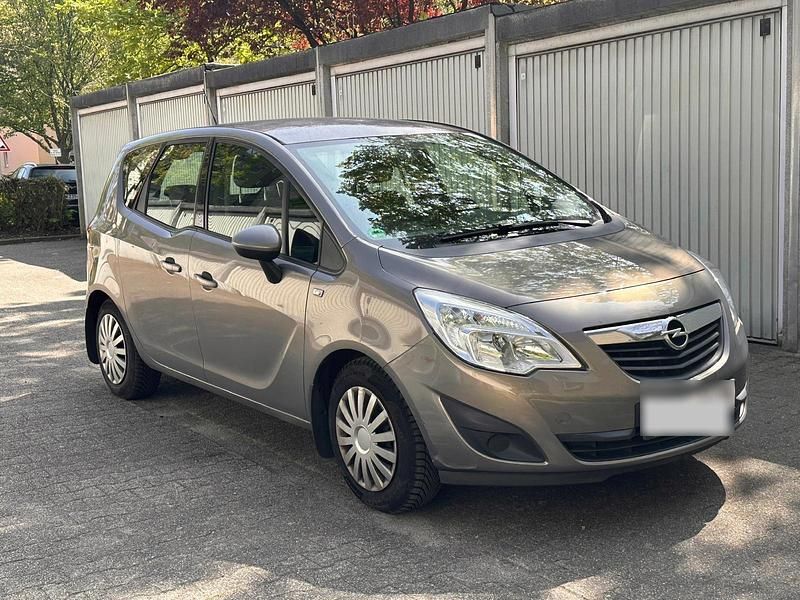 Usata Opel Meriva 101 CV (74 kW) 2011 Marrone Monovolume