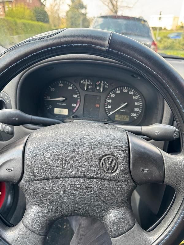 Gebraucht VW Polo 75 PS (55 kW) 1998 Rot Kleinwagen