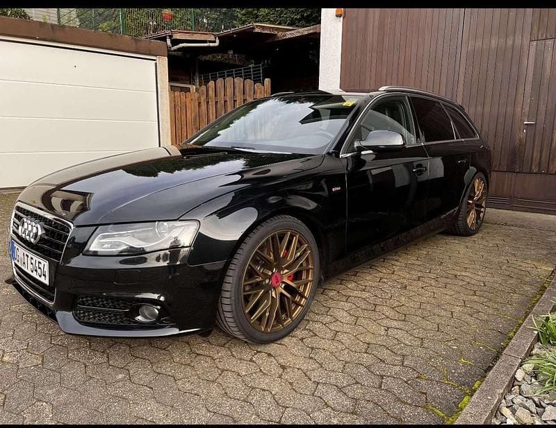 Gebraucht 2011 Audi A4 Limousine | 6.000 € (Superpreis) - Bild 1/4