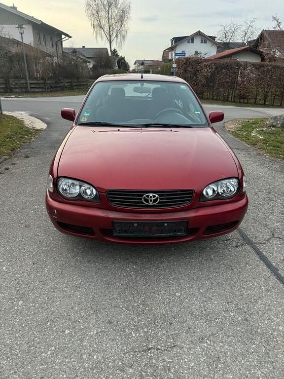 Gebraucht Toyota Corolla Terra 97 PS (71 kW) 2001 Rot Limousine