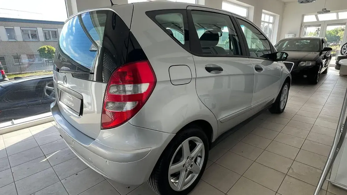 Gebraucht Mercedes A170 Elegance 116 PS (85 kW) 2008 Silber Van / Kleinbus