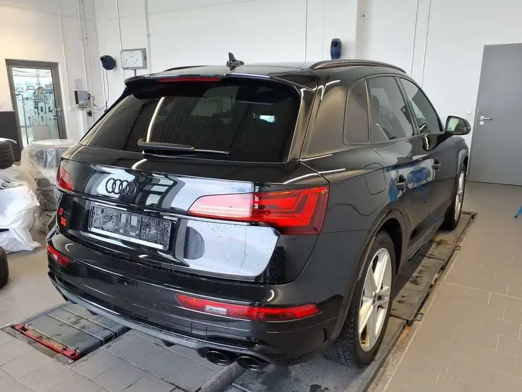 Gebraucht Audi SQ5 Ambiente 341 PS (250 kW) 2023 Mythosschwarz metallic SUV