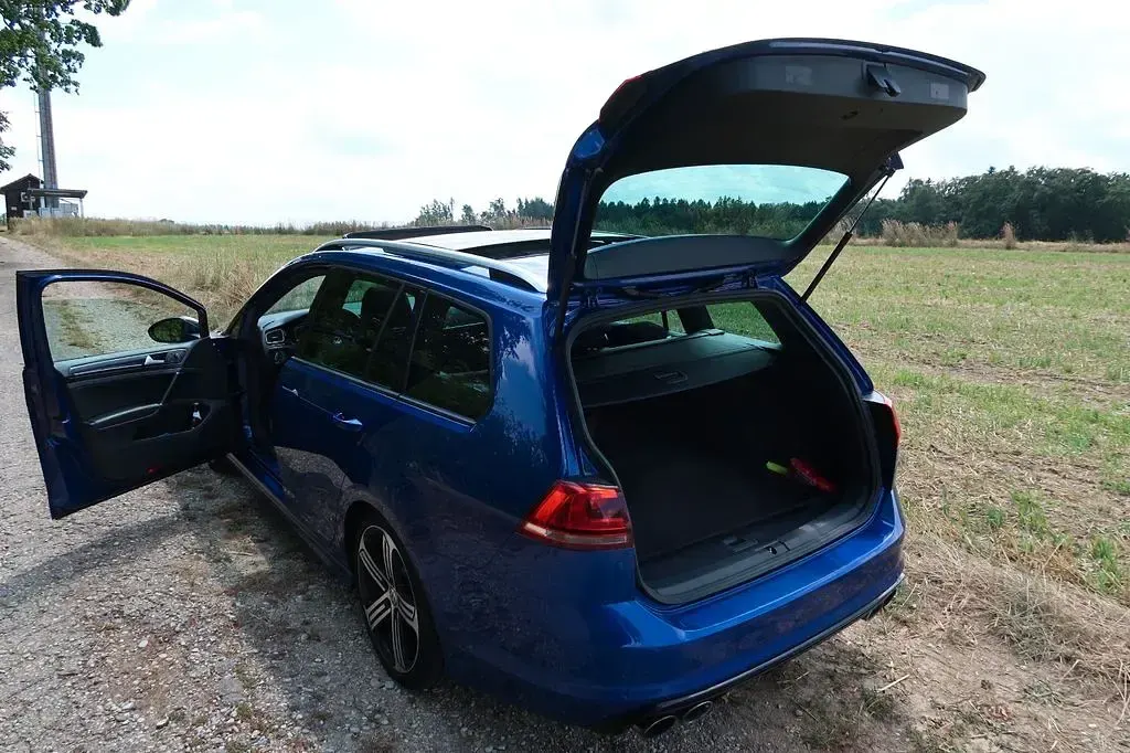 Gebraucht VW Golf VII R 300 PS (220 kW) 2015 Blau Kombi