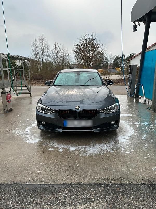 Second-hand BMW 320 240 CP (176 kW) 2013 Gri Berlinǎ