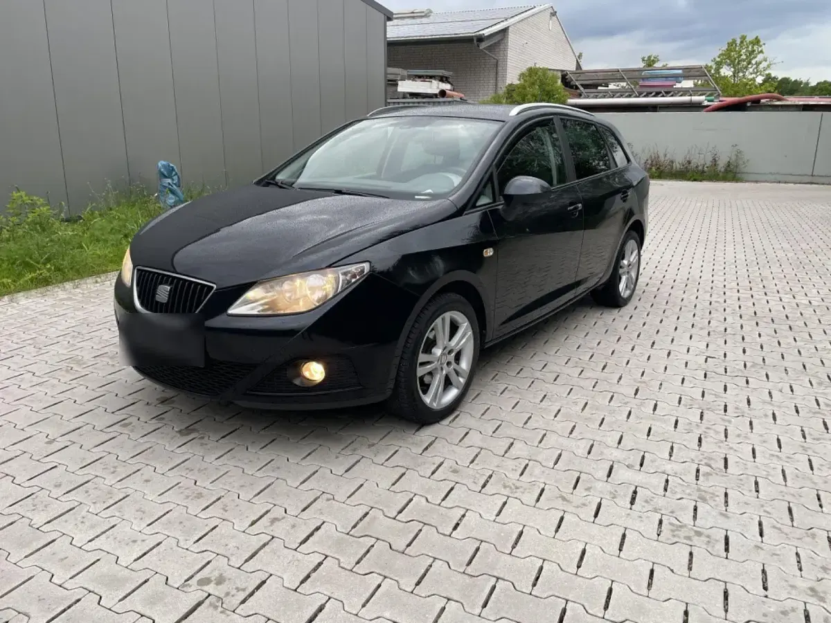 Gebraucht Seat Ibiza ST Reference 86 PS (63 kW) 2012 Schwarz Kombi