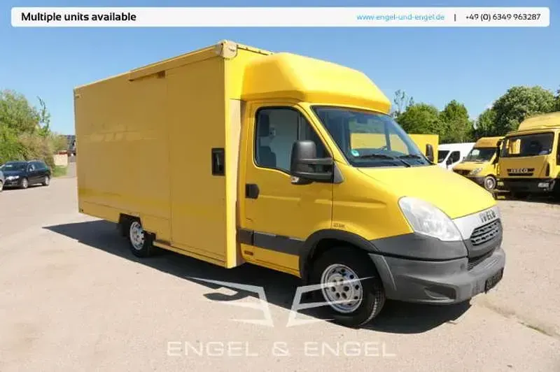 Usata Iveco Daily 106 CV (77 kW) 2012 Giallo Berlina