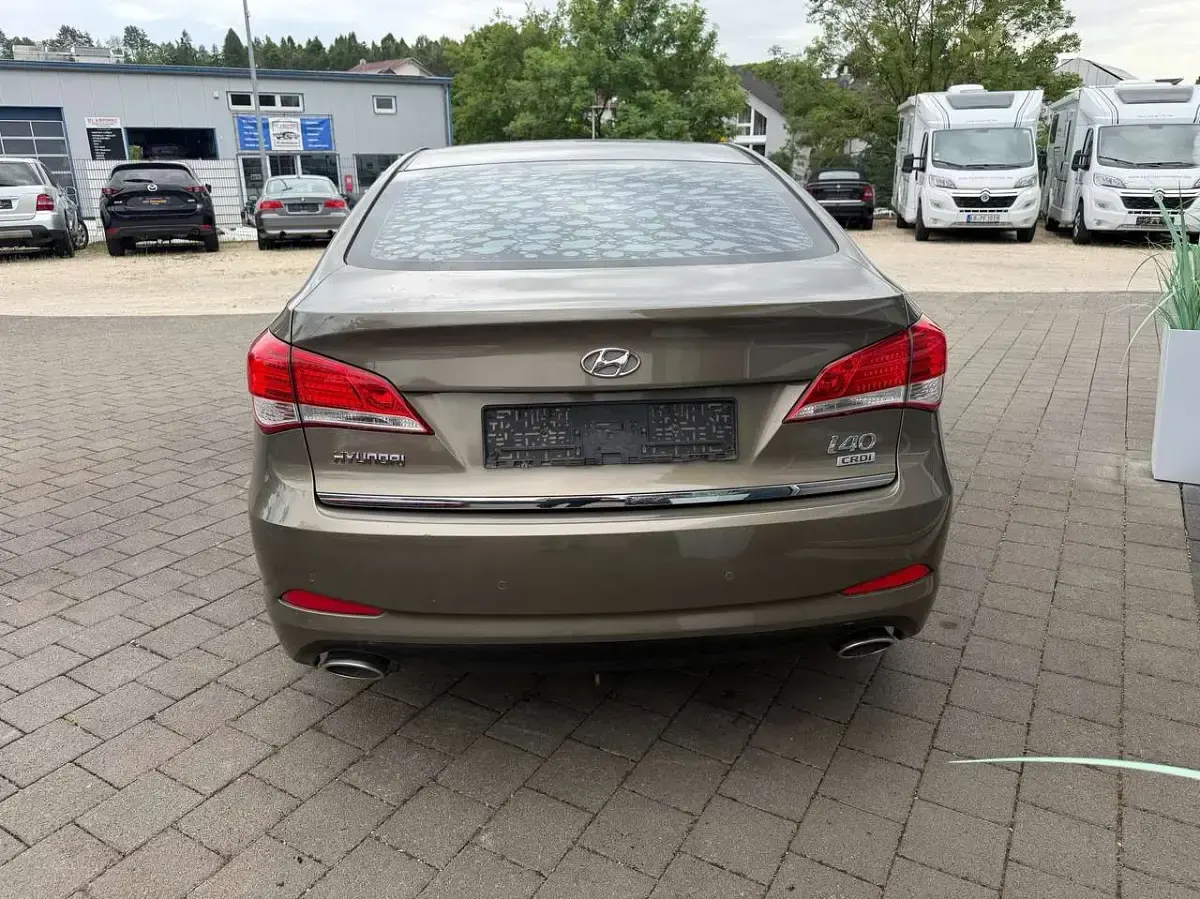 Gebraucht Hyundai i40 Style 136 PS (100 kW) 2014 Eco beige / met Limousine