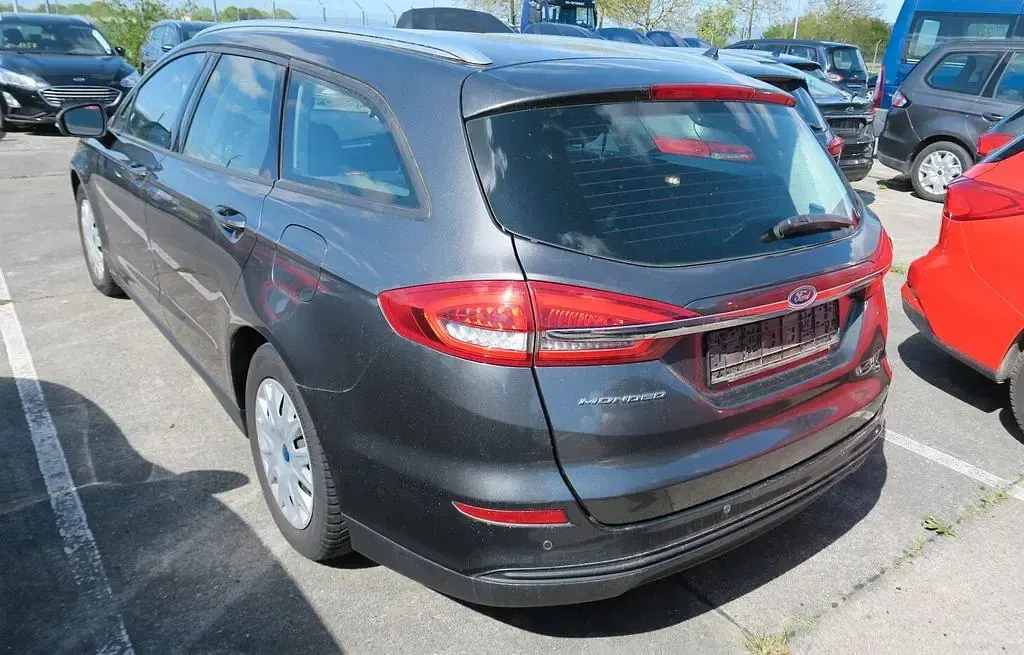 Gebraucht Ford Mondeo 150 PS (110 kW) 2019 Grau Limousine