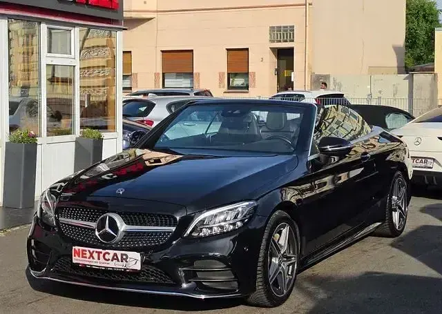 Gebraucht Mercedes C180 AMG line 156 PS (114 kW) 2020 Schwarz Cabrio
