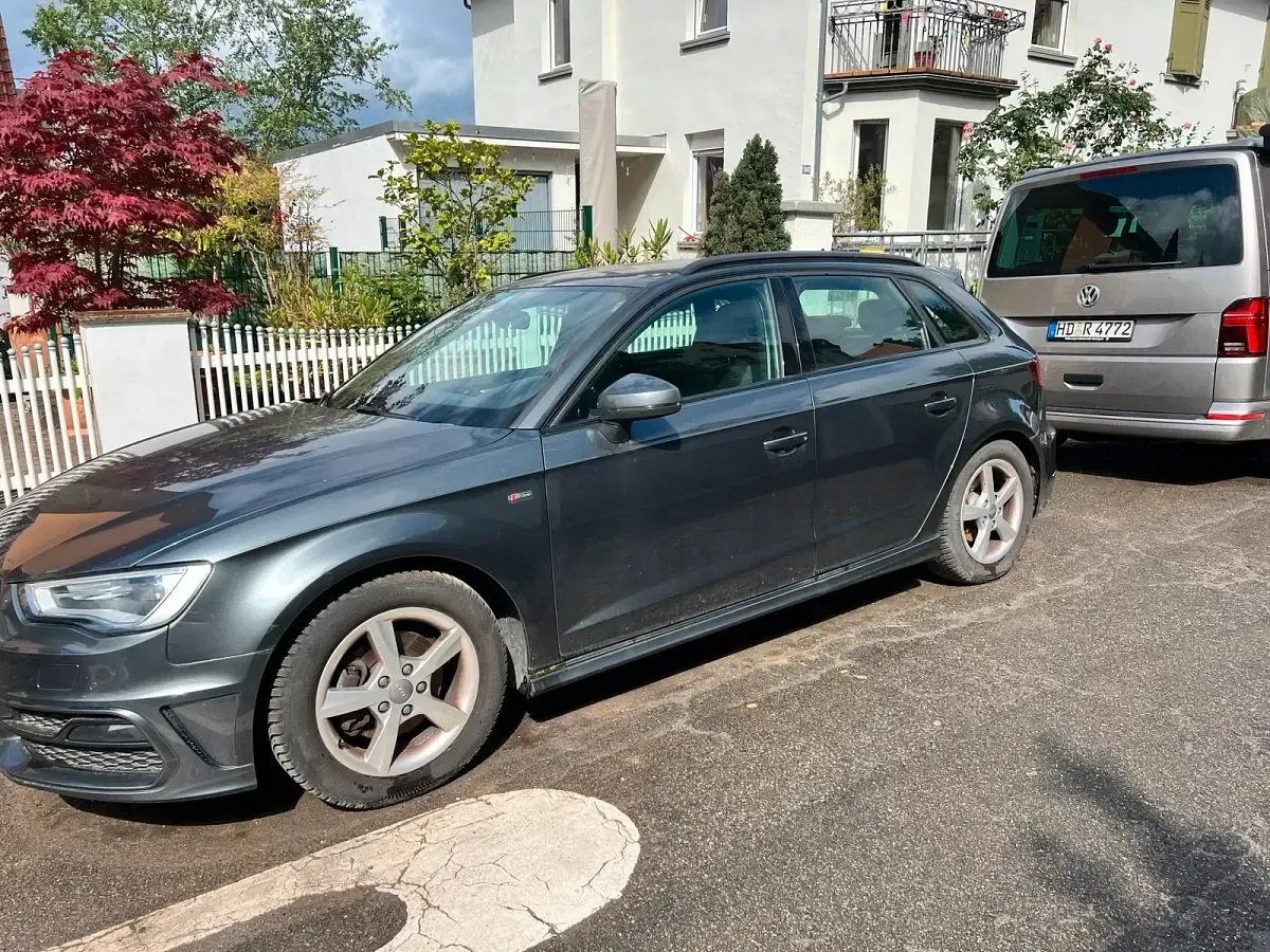 Second-hand Audi A3 S-Line 150 CP (110 kW) 2015 Gri Hatchback