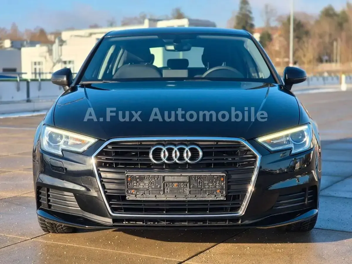 Gebraucht Audi A3 Comfort 150 PS (110 kW) 2016 Brillantschwarz Limousine