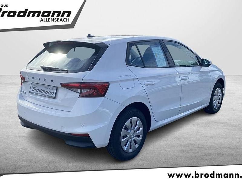 Neu Skoda Fabia Selection 95 PS (69 kW) 2025 Candy weiss Kleinwagen