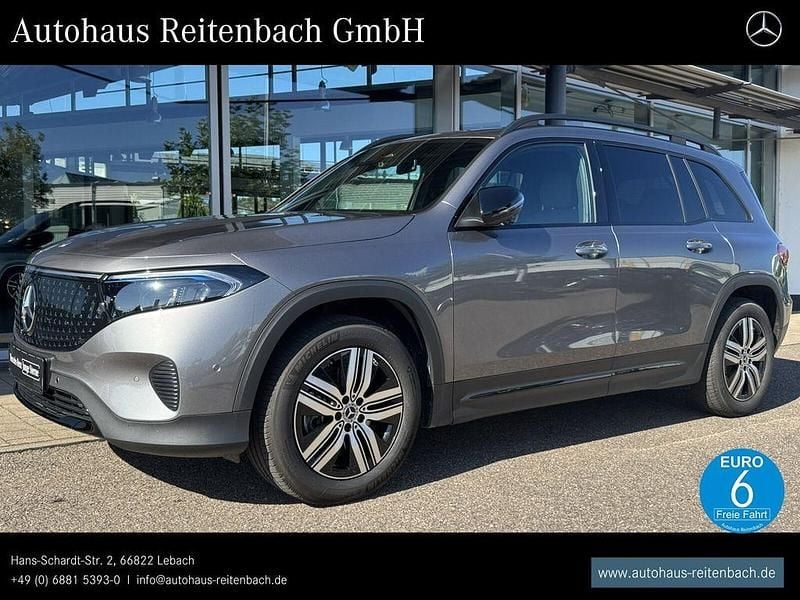 Lack mountaingrau Gebraucht 2024 Mercedes EQB350 Night SUV | 38.699 € (Superpreis) - Bild 1/3