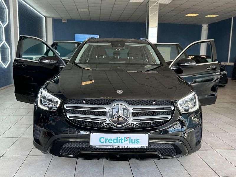 Gebraucht Mercedes GLC220 194 PS (142 kW) 2021 Schwarz SUV